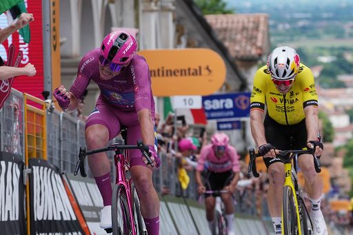 Ciclismo-Quarto-squillo-per-Pedersen-Del-Toro-sempre-in-rosa.jpg