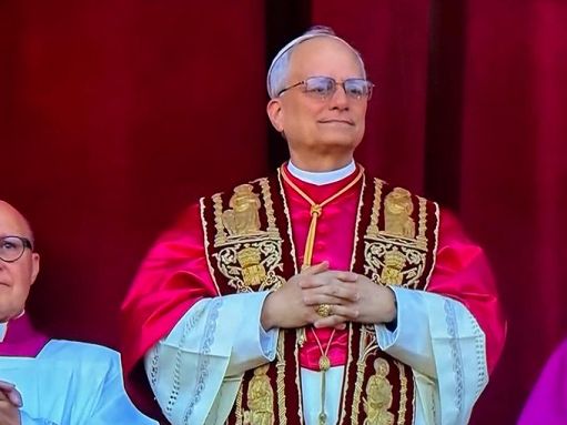 Il-Papa-si-e-insediato-sulla-cattedra-di-Vescovo-di.jpg