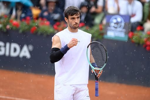 Internazionali-Tennis-Musetti-ai-quarti-di-Roma-Medvedev-battuto-7-5.jpg