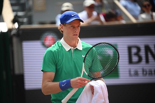 Tennis-Sinner-agli-ottavi-di-finale-al-Roland-Garros.jpg
