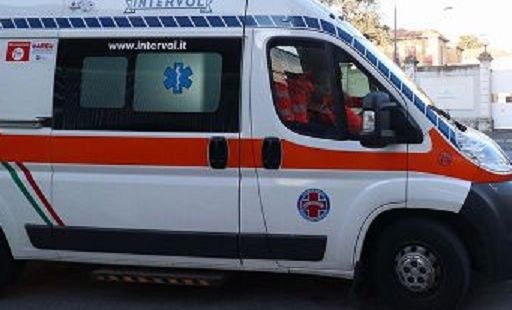 Incendio-in-appartamento-a-Milano-48enne-si-lancia-dal-quinto.jpg