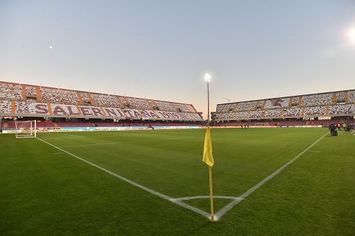 Salernitana-sconfitta-a-tavolino-e-2-gare-a-porte-chiuse.jpg