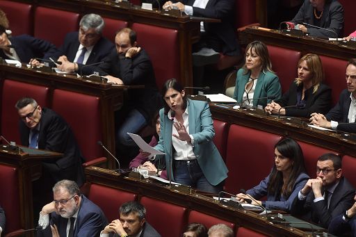 Schlein-a-Meloni-volevi-fare-pontiera-ma-Trump-ha-abbattuto.jpg
