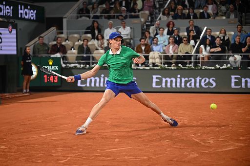 Tennis-Sinner-in-semifinale-a-Parigi.jpg