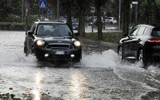 Lex-uragano-Erin-e-in-rotta-verso-lEuropa-cosa-succedera.jpg