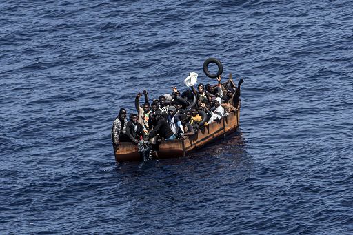 Naufragio-di-migranti-al-largo-di-Lampedusa-almeno-20-i.jpg