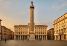 #OccupyCentro: Calenda prova a farsi spazio tra sinistra e destra