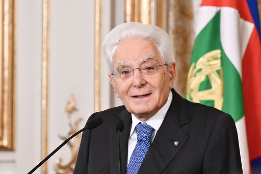 Mattarella-guerra-e-incomprensibile-danneggia-tutti.jpg