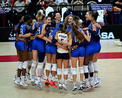 Pallavolo-le-azzurre-battono-il-Brasile-vanno-in-finale-ai.jpg