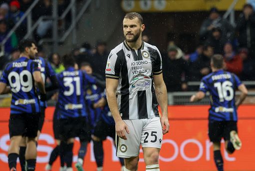 Calcio-per-lUdinese-tre-punti-e-sofferenza-3-2-al-Lecce.jpg