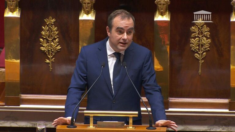 Francia, Lecornu sfugge alla prima mozione di sfiducia per 18 voti