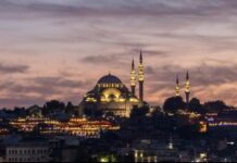 Un Papa pellegrino alle prese con il primo viaggio apostolico