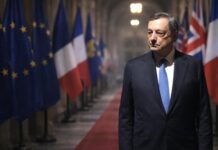 Meloni brucia Draghi: tentato sgambetto a Starmer e Macron?