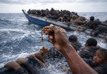 Rosari asciutti, corpi bagnati: la nostra ipocrisia davanti al Mediterraneo