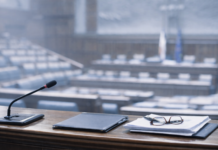 Campo largo, linguaggio stretto: l’opposizione che si inceppa