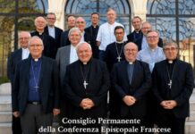 Fine vita, i vescovi francesi chiamano i fedeli alla preghiera