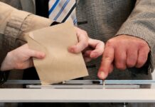Riforma elettorale, via libera in Commissione tra scontro sulle firme e nodo preferenze