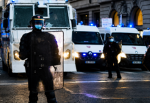 Dissenso e violenza: il confine dello Stato costituzionale